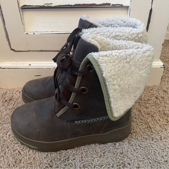 WOMEN’S Keen Snowmass Ankle Waterproof Winter Boots Size 6.5 Brown Green - Picture 2 of 13